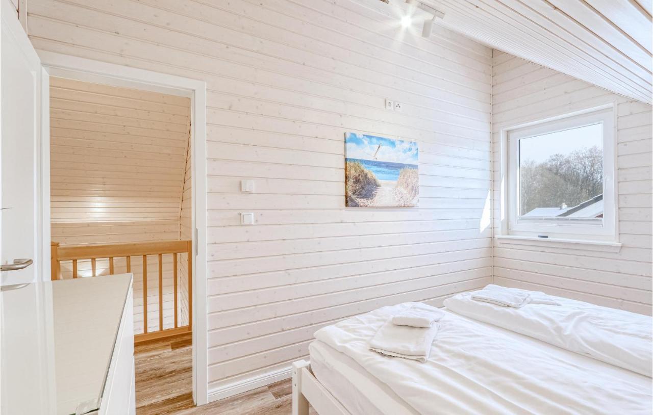 Amazing home in Krems II-Warderbrck with 3 Bedrooms, Sauna&WiFi Gols Exterior foto
